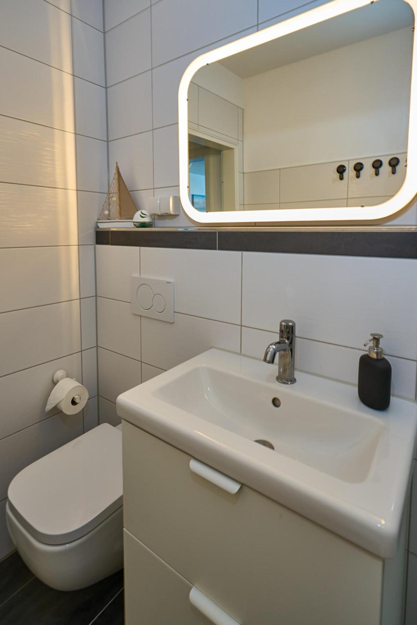 Frische Brise Ferienwohnung Mit Meerblick Cuxhaven Exteriör bild